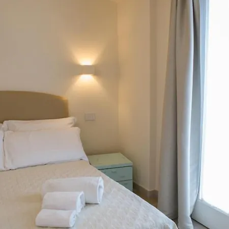 לינה וארוחת בוקר Borgo Marinaro 3*